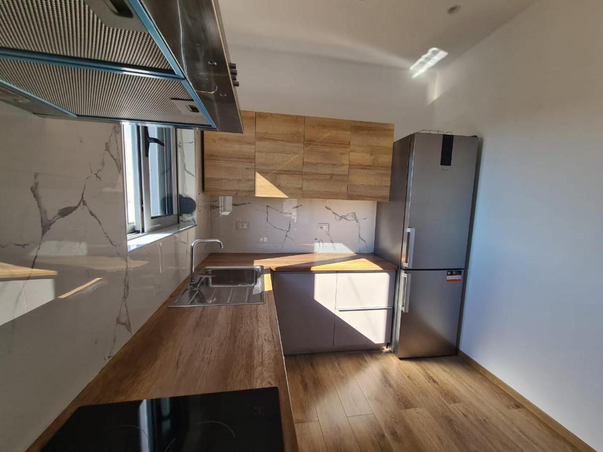 Ned'S Apartment Gjirokastra Kültér fotó